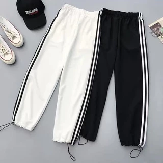 Quần Jogger Nam Nữ Thể Thao 3 Sọc Form Ống Rộng Để Suông Hoặc Rút Dây Bo Gấu Vải Mịn Mềm Mát SuzaHouse