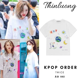 Twice áo thun trắng hoạ tiết vẽ vũ trụ đáng yêu cotton cổ tròn mặc thường ngày