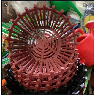 Chậu nhựa giả gỗ trồng lan có nan phụ phi 20cm (mầu đỏ hoặc đen)