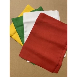 khăn tứ phủ, khăn 4 phủ trình hầu đồng. có 4 màu. xanh đỏ trắng vàng. làm bằng vải xoa loại 1. mềm đẹp.KT: 1m4 x 25cm