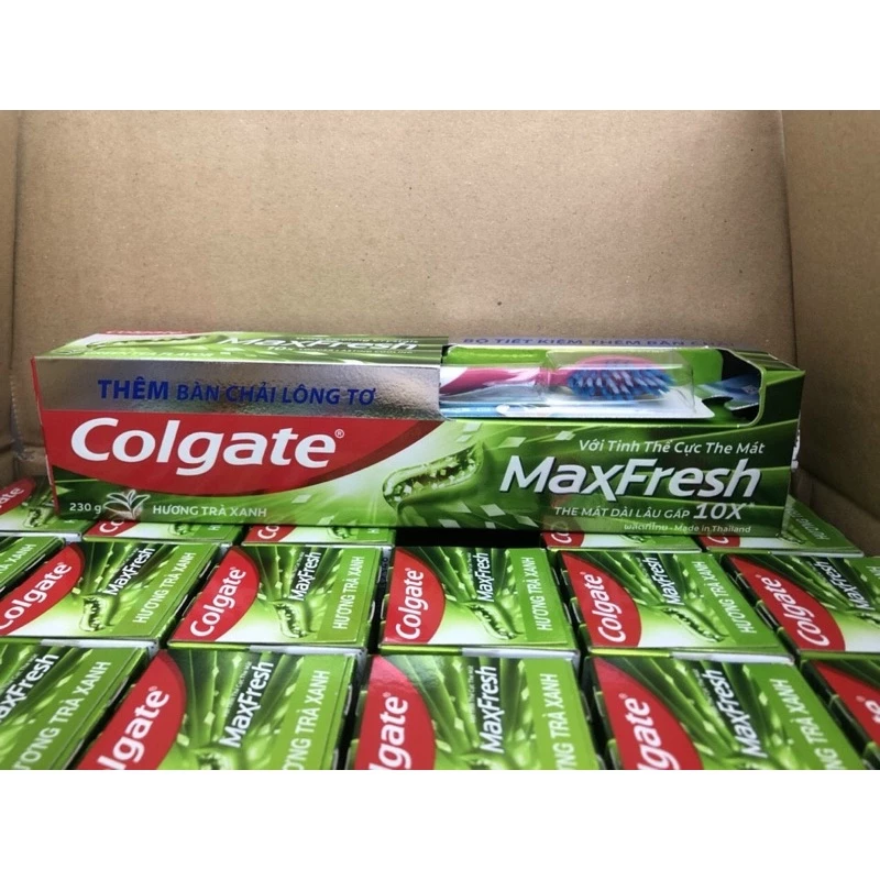 Kem Đánh Răng Colgate Maxfresh Hương Trà Xanh 230gr tặng bàn chải