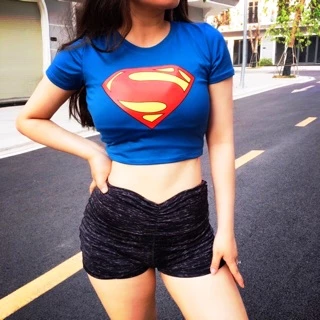 Áo croptop in siêu nhân