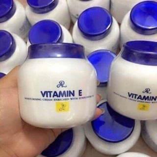 Kem dưỡng ẩm vitamin E