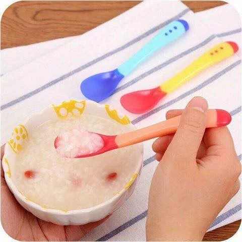 Thìa báo nóng, thìa ăn dặm cảm biến nhiệt độ cho bé