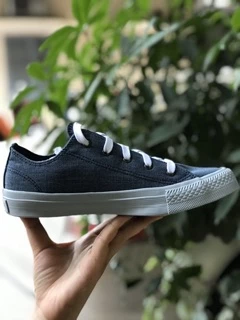 Giày Sneaker Nữ C.V Chính Hãng💯