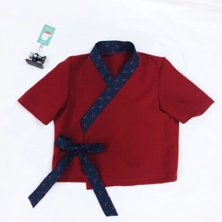 Áo Hanbok cách tân viền hoa