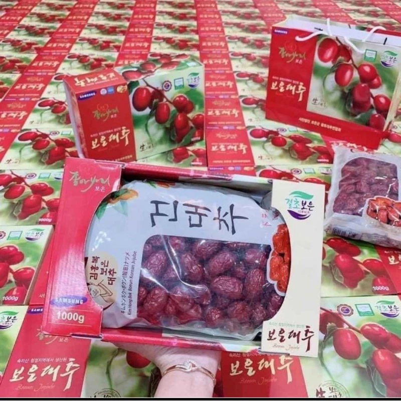 TÁO ĐỎ SẤY KHÔ 1kg DATE 2025