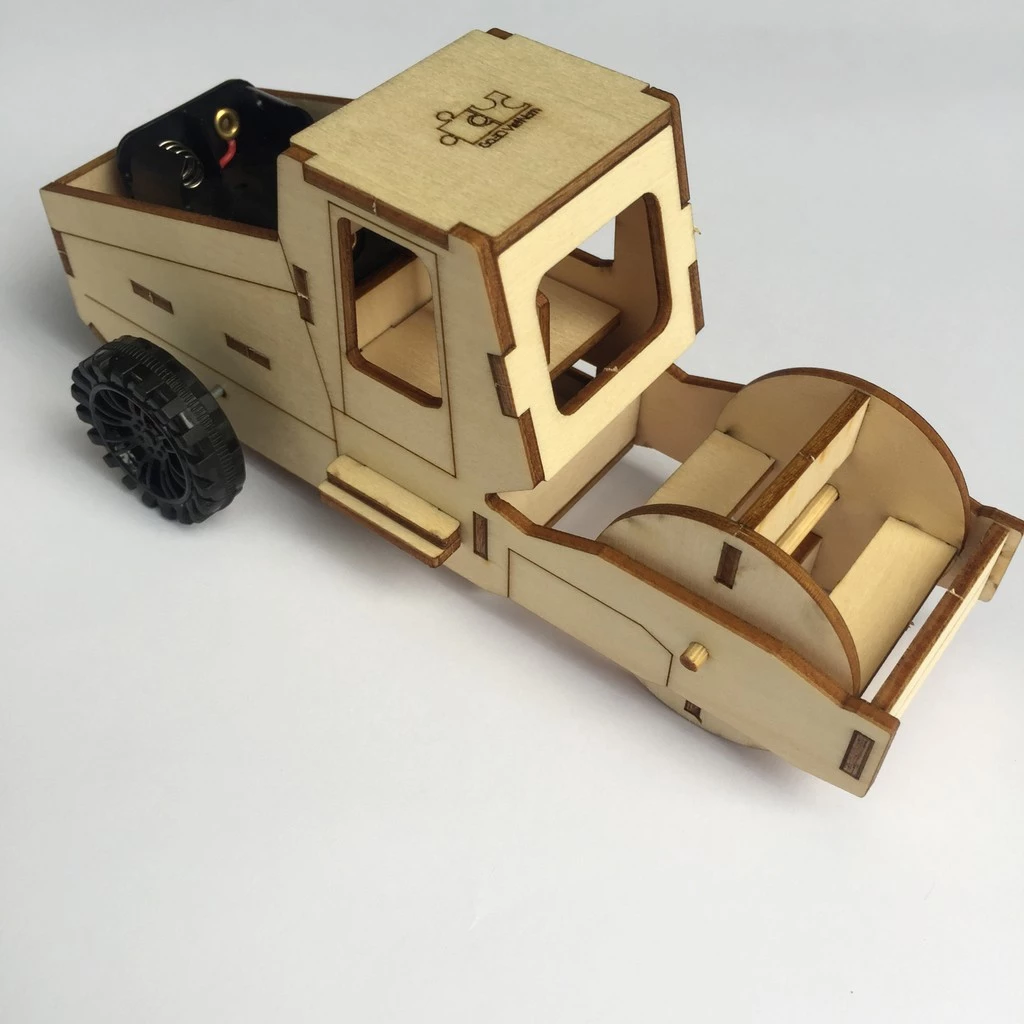 Đồ chơi STEM lắp ghép bằng gỗ-Xe lu-Made in VN 100%