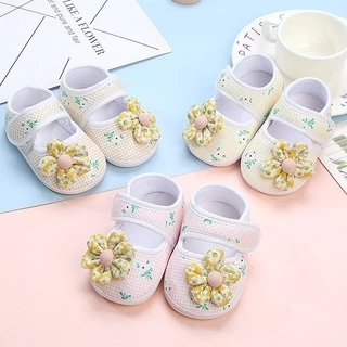 Giày vải mềm đính hoa siêu xinh cho bé gái từ sơ sinh đến 1 tuổi