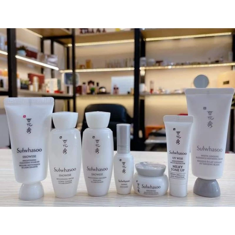 SET 7 SP DƯỠNG TRẮNG DA SULWHASOO SNOWISE BRIGTENING MINI 7 sản phẩmDòng dưỡng trắng đỉnh cao nhất của Sulwhasoo