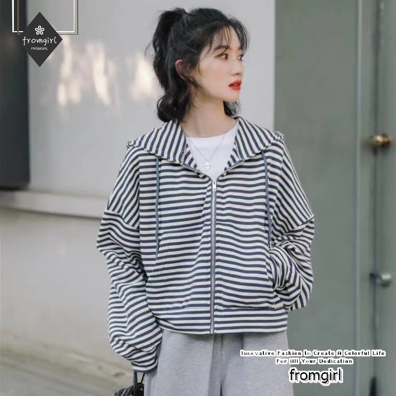Áo khoác hoodie tay dài họa tiết kẻ sọc ngang phong cách Hàn Quốc dễ thương cho nữ
