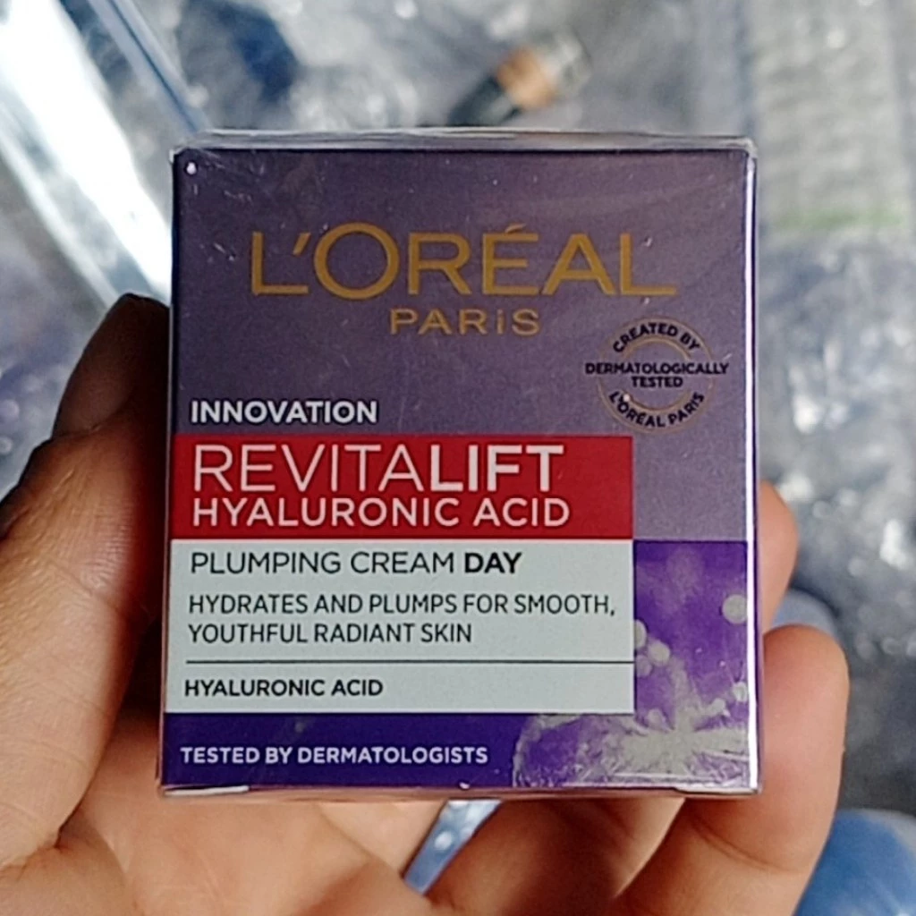 Kem dưỡng siêu cấp ẩm căng mịn da Loreal 15ml