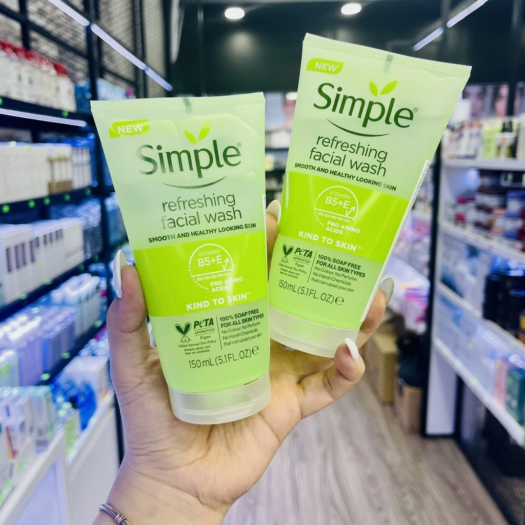 (Mẫu Mới) Sữa Rửa Mặt SIMPLE Kind To Skin Refreshing Facial Wash Gel - Có Tem Phụ