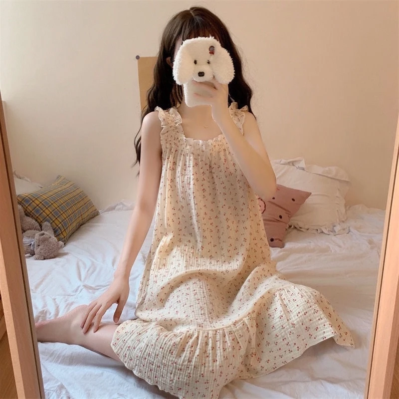 váy ngủ mặc nhà hai dây to bản mầu kem dễ thương nhún bèo đơn giản nhẹ nhàng
