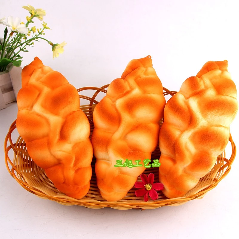 đồ chơi squishy bánh mỳ xoắn 20cm