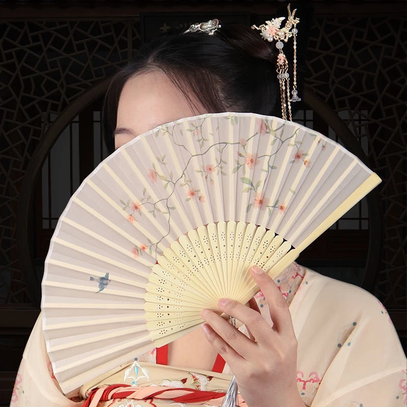 Quạt Xếp Vải Lụa In Hoa Anh Đào Kiểu Trung Hoa Dễ Thương Cho Nữ