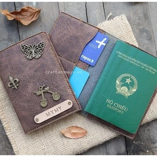 Ví đựng hộ chiếu bao da passport Màu Nâu khắc tên trang trí charm MIỄN PHÍ (hàng cũ, tồn kho) siêu sales siêu xinh