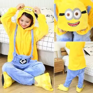 Bộ đồ ngủ tay dài in hoạt hình Minion dễ thương cho nữ