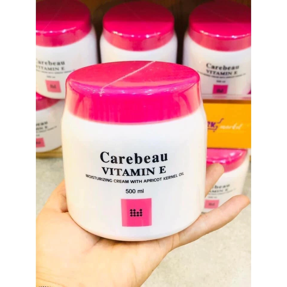 Kem dưỡng da toàn thân vitamin E Carebeau màu hồng Thái Lan 500ml