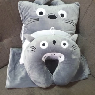 Combo bộ chăn gối văn phòng và gối chữ u hình totoro