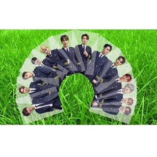 Photocard Cho Fan Của Nhóm Nhạc Seventeen Độc Đáo