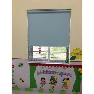 Tấm rèm nhỏ treo cửa sổ che nắng 100%