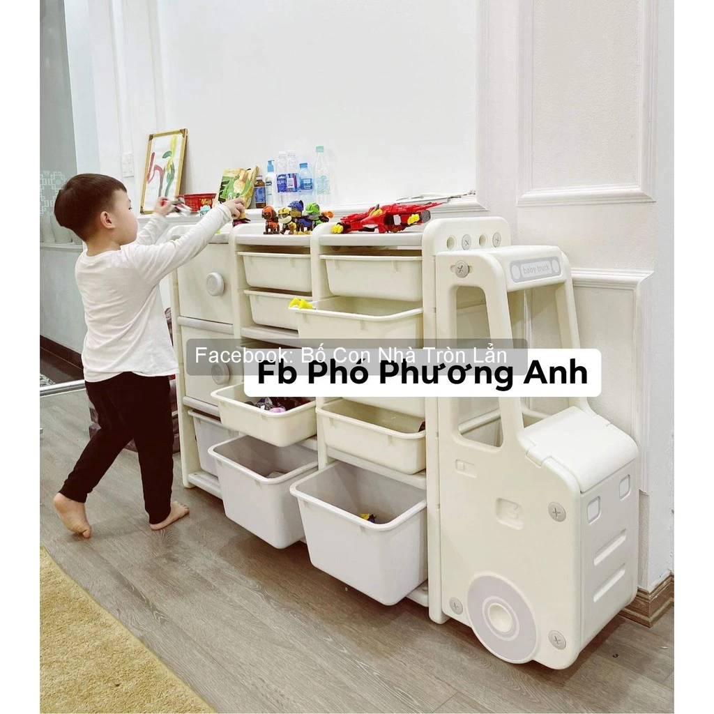 Tủ kệ giá đựng đồ chơi kiểu Hàn Quốc rất đẹp cho bé - Kệ đựng đồ chơi hình ô tô to nhất - facebook Bố Con Nhà Tròn Lẳn