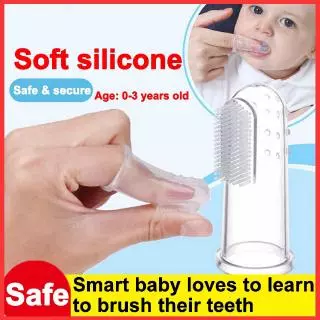 Bàn chải đánh răng cho bé thiết kế đeo ngón tay bằng silicon màu trong suốt