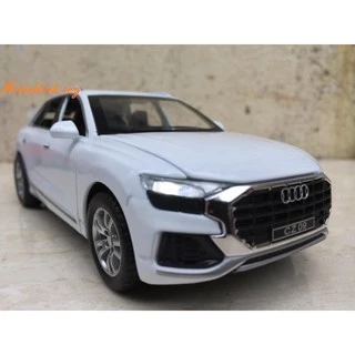 Mô hình xe ô tô AUDI Q8 1:32