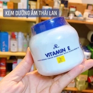 Kem dưỡng ẩm vitamin E Thái