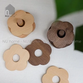 Đế lót hình hoa - Kino | nuhome.vn | được thiết kế bằng chất liệu gỗ tự nhiên đơn giản đẹp mắt