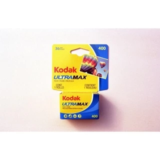 Film chụp ảnh Kodak Ultramax 400 36 kiểu bản cũ và mới