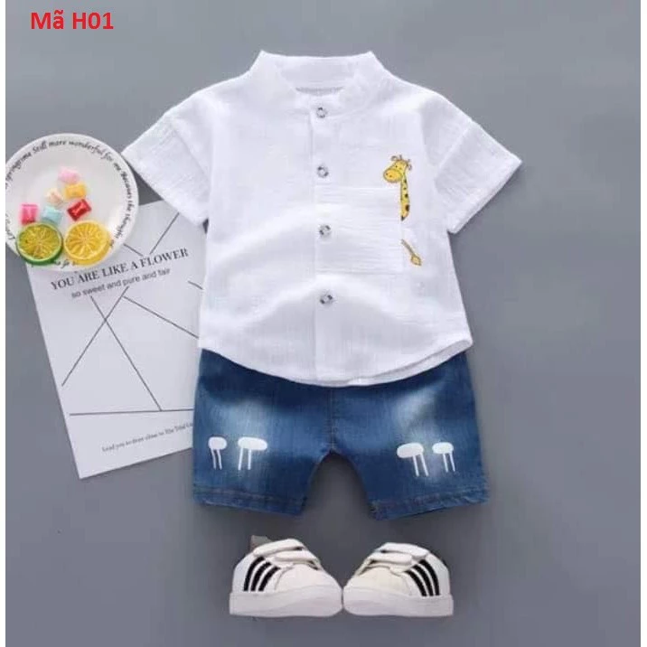 [hot] Bộ hươu cao cổ-quần jean màu trắng Hàn Quốc cho bé cực đẹp
