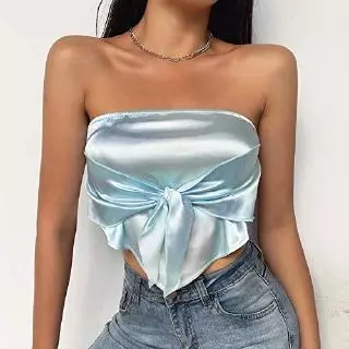 Áo croptop trễ vai thiết kế hở lưng quyến rũ