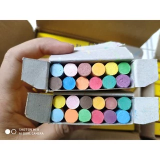 phấn viết bảng HI CHALK 1 hộp 12 cây màu