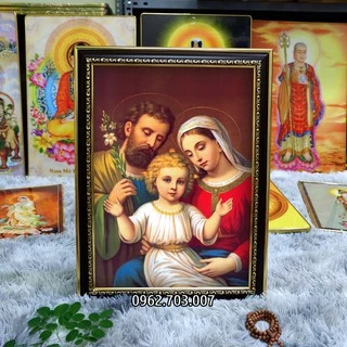 Tranh công giáo gia đình của chúa Jesus 36x48cm bằng vải phủ bóng khung composite xịn xò