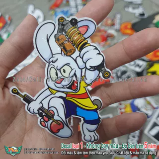 Tem dán sticker hình thỏ cầm phuộc size 6.5x8.3cm dán trang trí xe, điện thoại, nón bảo hiểm và các vật dụng khác