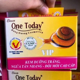 KEM DƯỠNG TRẮNG NGỪA TÀN NHANG ĐỒI MỒI ONE TODAY VIP đủ giấy hóa đơn