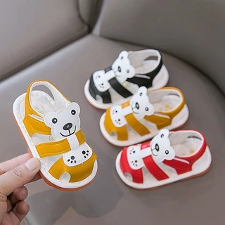 Sandal Tập Đi Cho Bé Trai Bé Gái Phát Tiếng Kêu Đế Mềm Chống Trơn Trượt Phong Cách Hàn Quốc D51