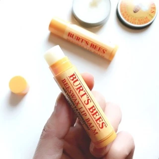 Son dưỡng Burt's Bee's Natural Moisturizing Beeswax Lip Balm