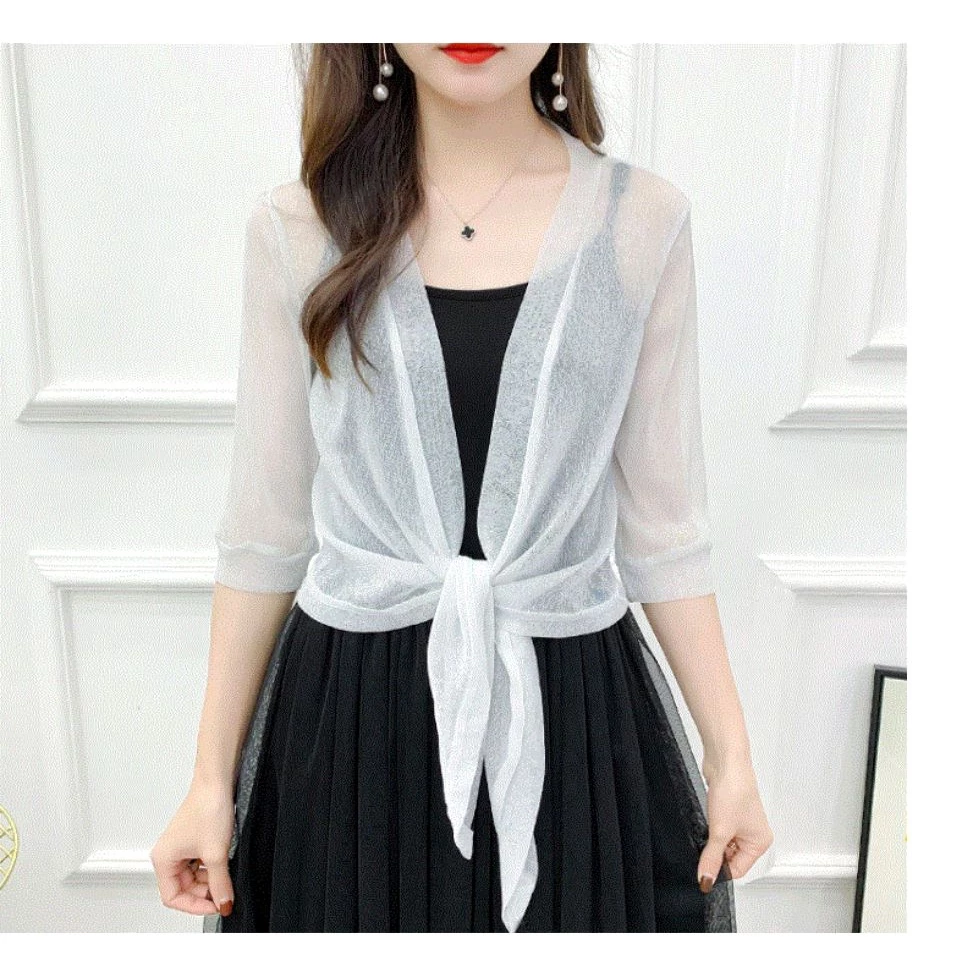 Áo cardigan khoác mỏng tay lỡ thắt nơ mặc kèm áo váy hai dây