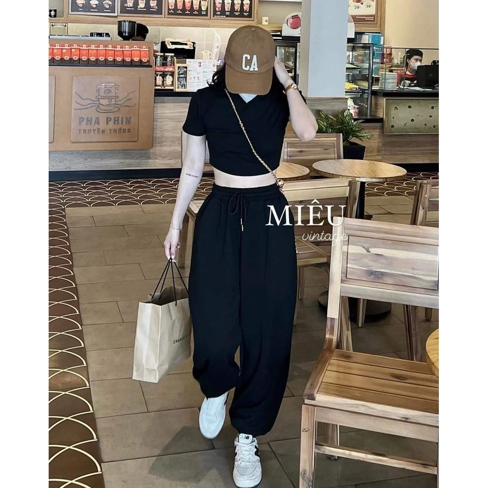 Set Bộ Áo Croptop Quần Jogger Nữ Thể Thao 🦋 Set Áo Cộc Tay Quần Thun Ống Rộng 2 Màu Siêu Xinh 🦋