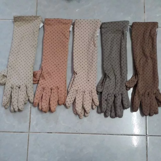 Bao tay gang tay 4 tấc chấm bi 2 lớp