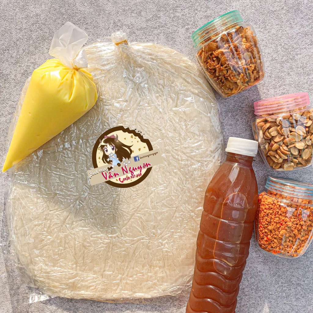 Set bánh tráng phơi sương chấm me bơ và hành phi đậu phộng sa tế tỏi. Bánh tráng vân nguyễn