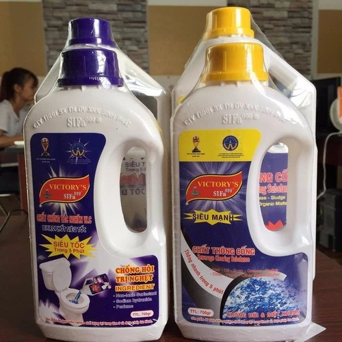 CHAI THÔNG BỒN CẦU CỐNG CỰC MẠNH SIFA 999 700ml