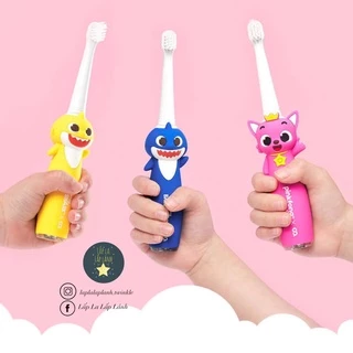 Bàn chải điện sóng âm Pinkfong Baby Shark Hàn Quốc gồm 1 thân bàn chải + 3 đầu chải + cáp sạc, bàn chải đánh răng cho bé