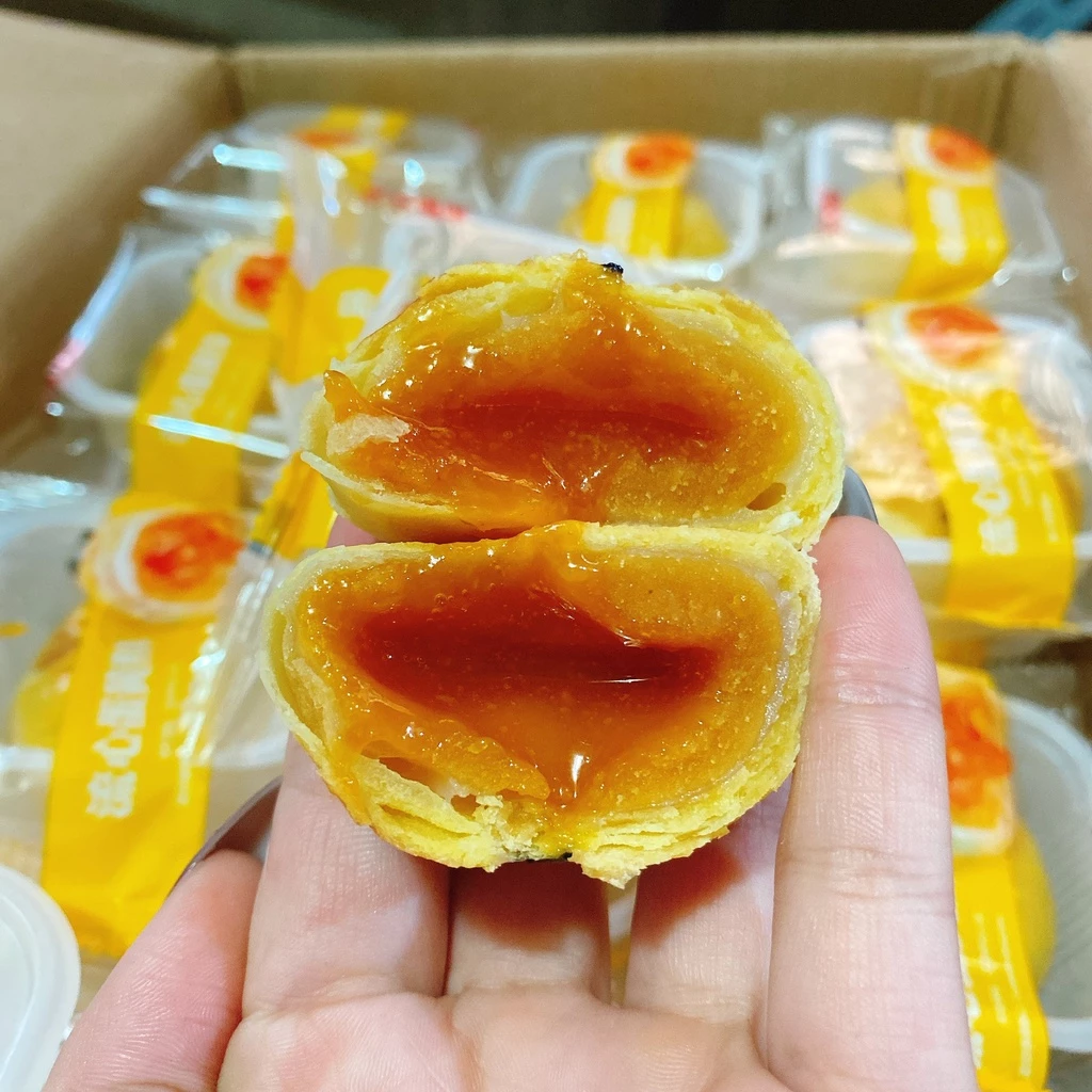Bánh pía ngàn lớp trứng muối chảy (1 cái ) MÃ MTXD02