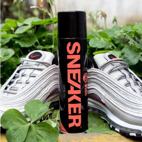 Xịt khử mùi giày Sneaker (màu đen ) đánh tan mùi hôi chân