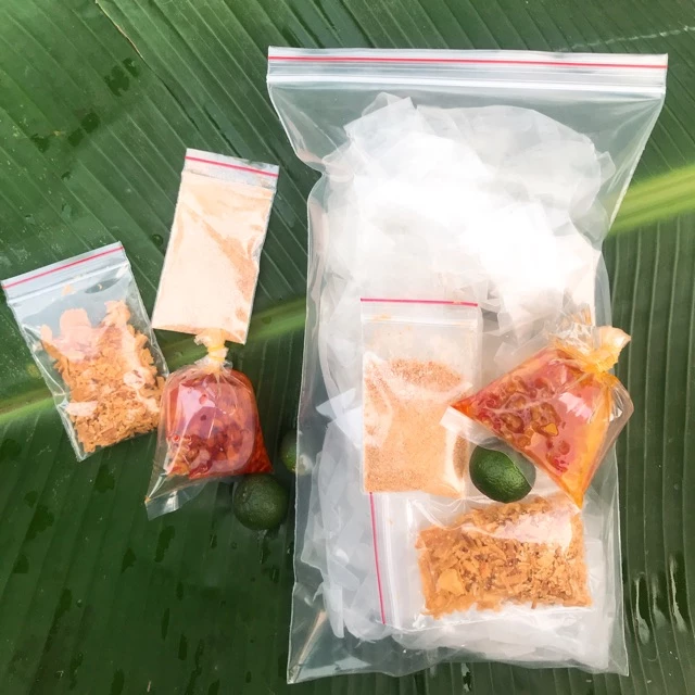 Combo 50 bịch bánh tráng phơi sương muối nhuyễn lá chuối Tây Ninh