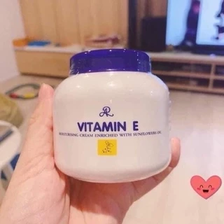 Kem dưỡng ẩm Vitamin E Thái Lan -ttr